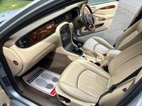 JAGUAR X-TYPE