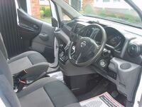 NISSAN NV200